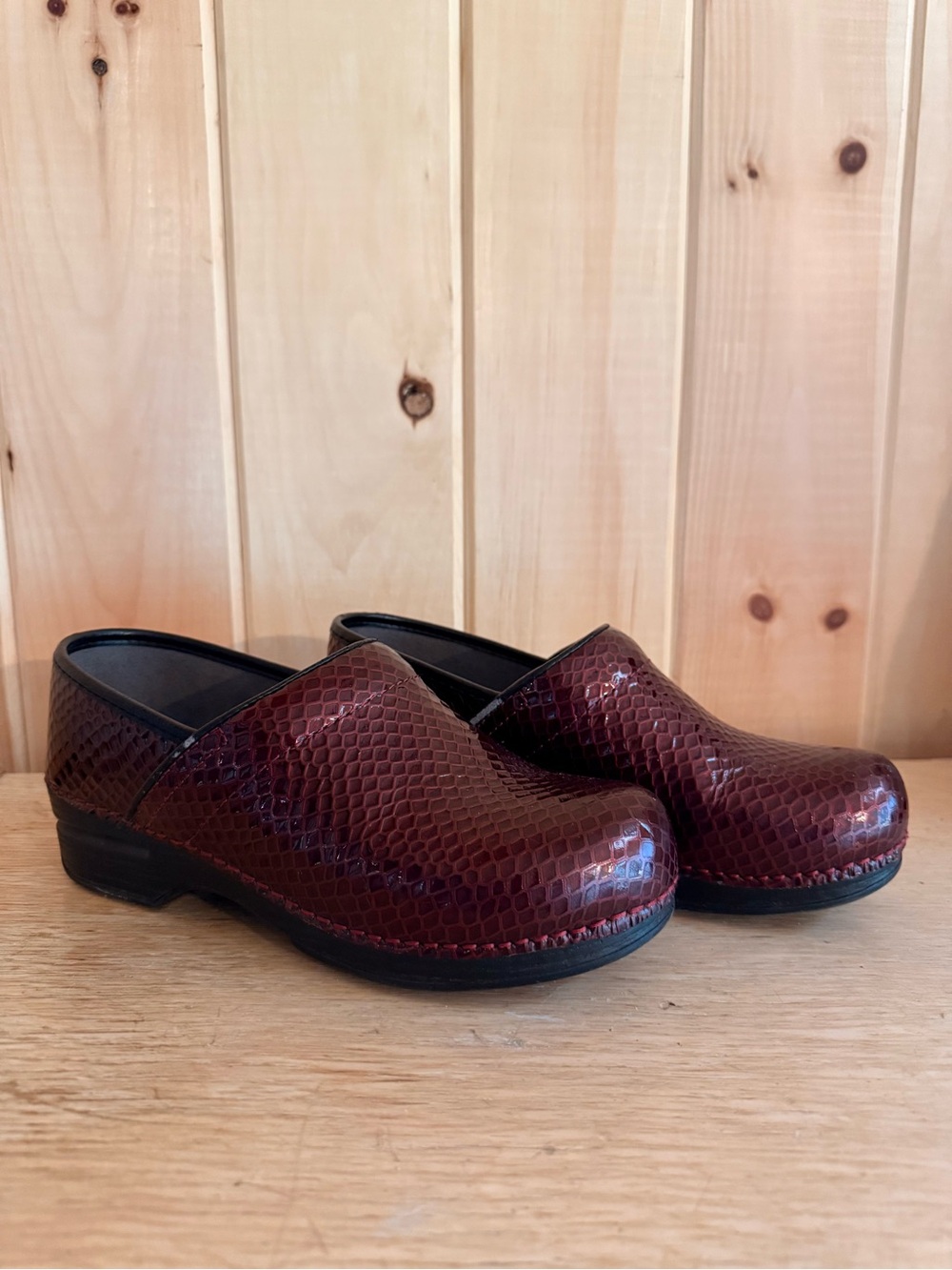 Dansko Burgundy Patent Faux Snakeskin Clogs - Size 39